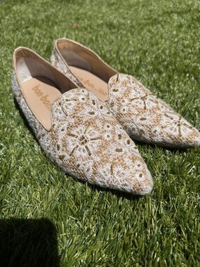 Embroidered Pointed Toe Flats Size 38 Boho Floral ivory&Gold Slip On-Bon Bonite